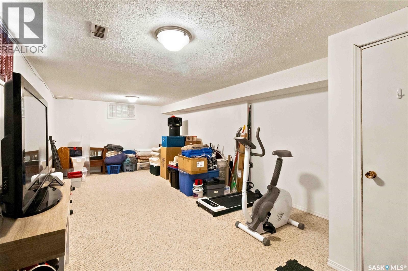6 Murphy Crescent, Saskatoon, SK