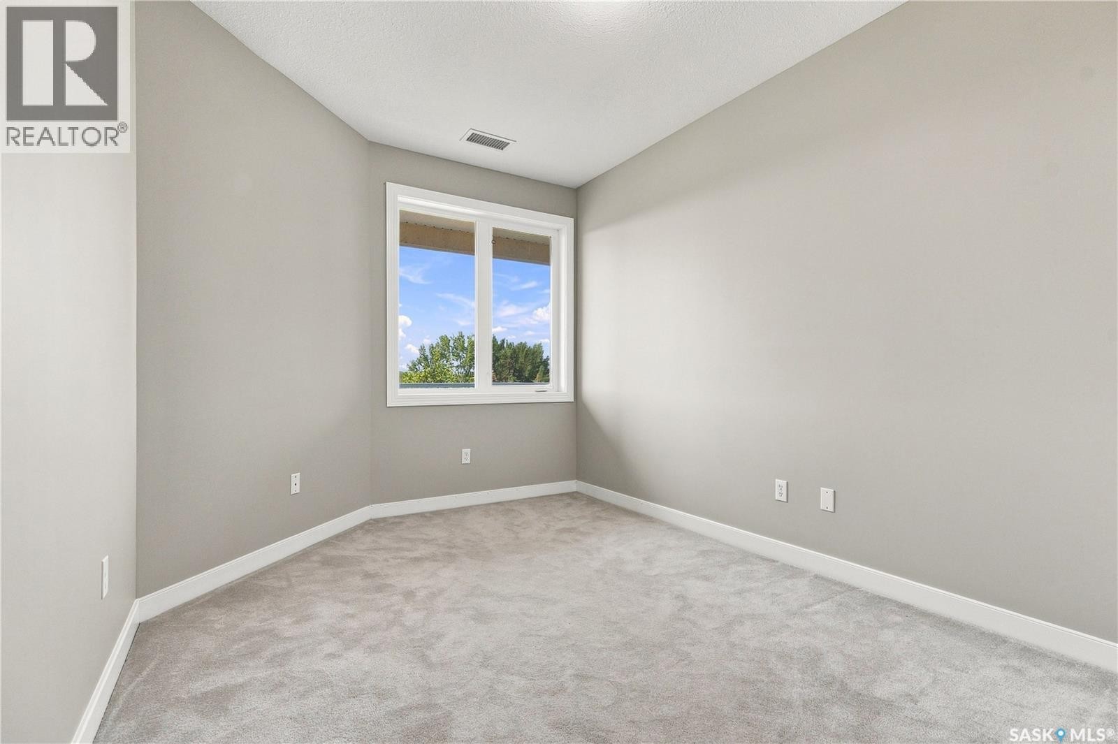 207 401 Cartwright Street, Saskatoon, SK