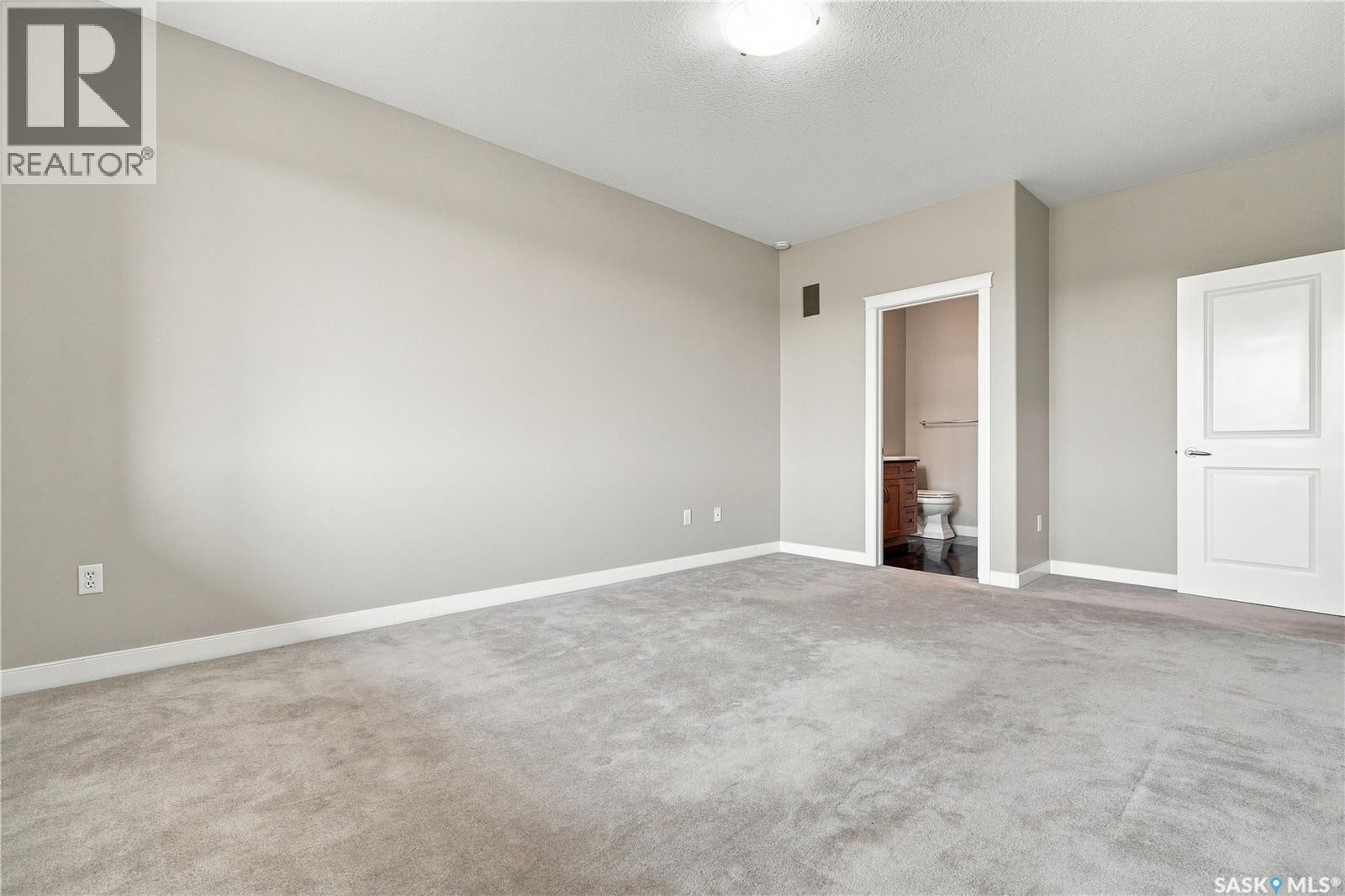 207 401 Cartwright Street, Saskatoon, SK