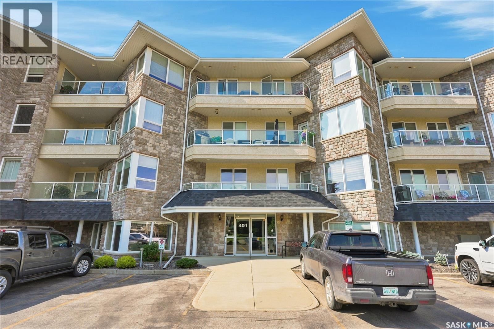 207 401 Cartwright Street, Saskatoon, SK