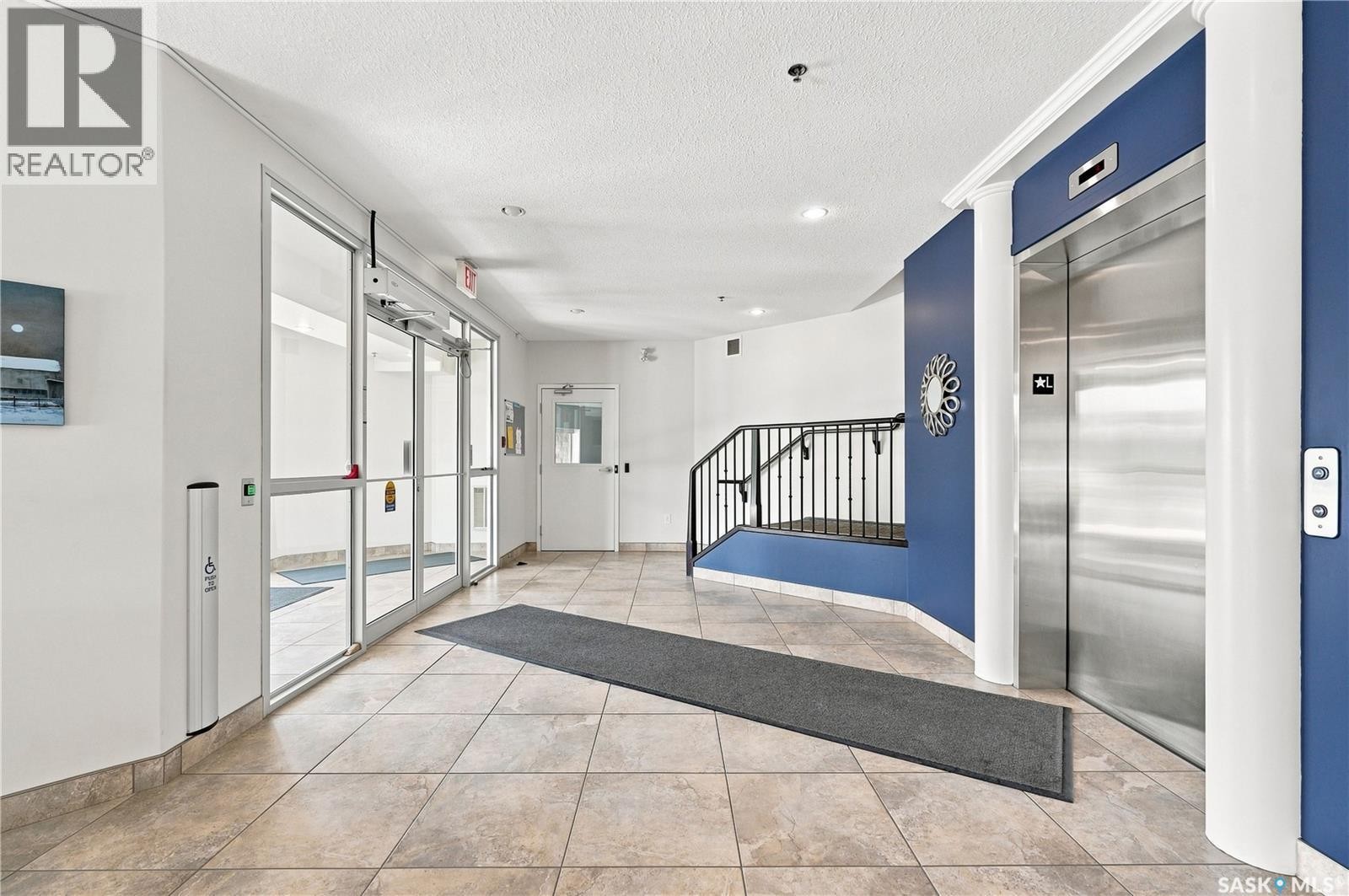 207 401 Cartwright Street, Saskatoon, SK