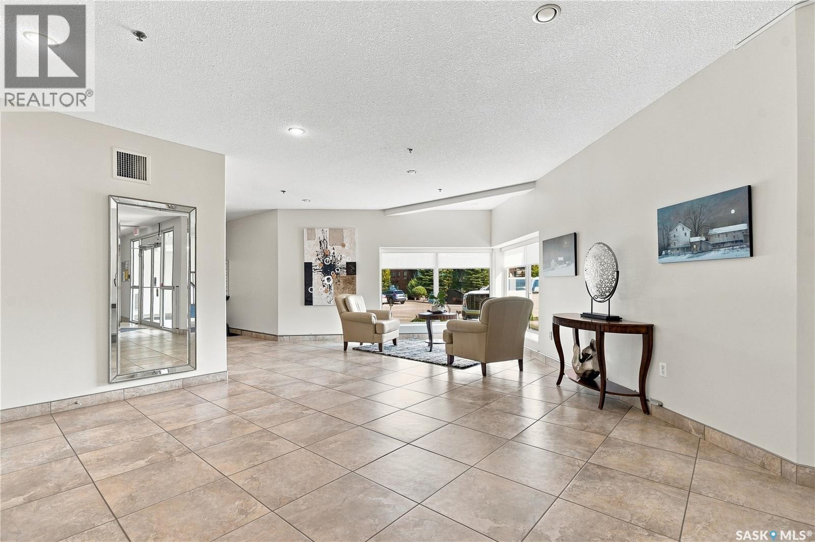 207 401 Cartwright Street, Saskatoon, SK