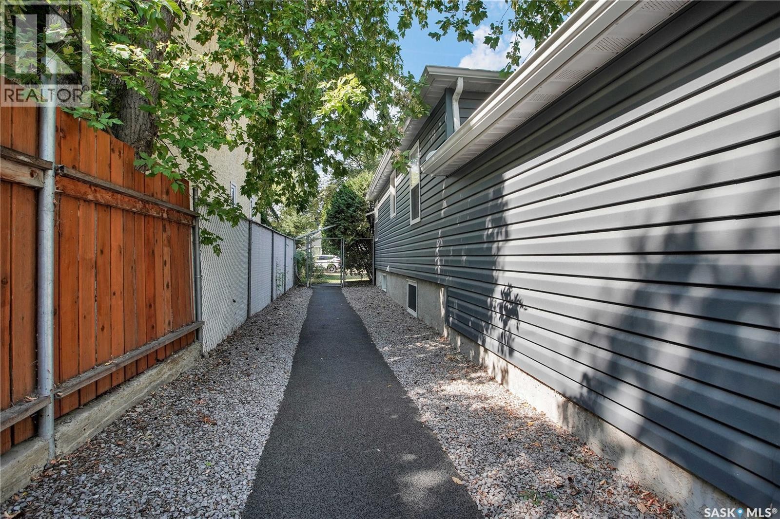 930 6Th Avenue N, Saskatoon, SK