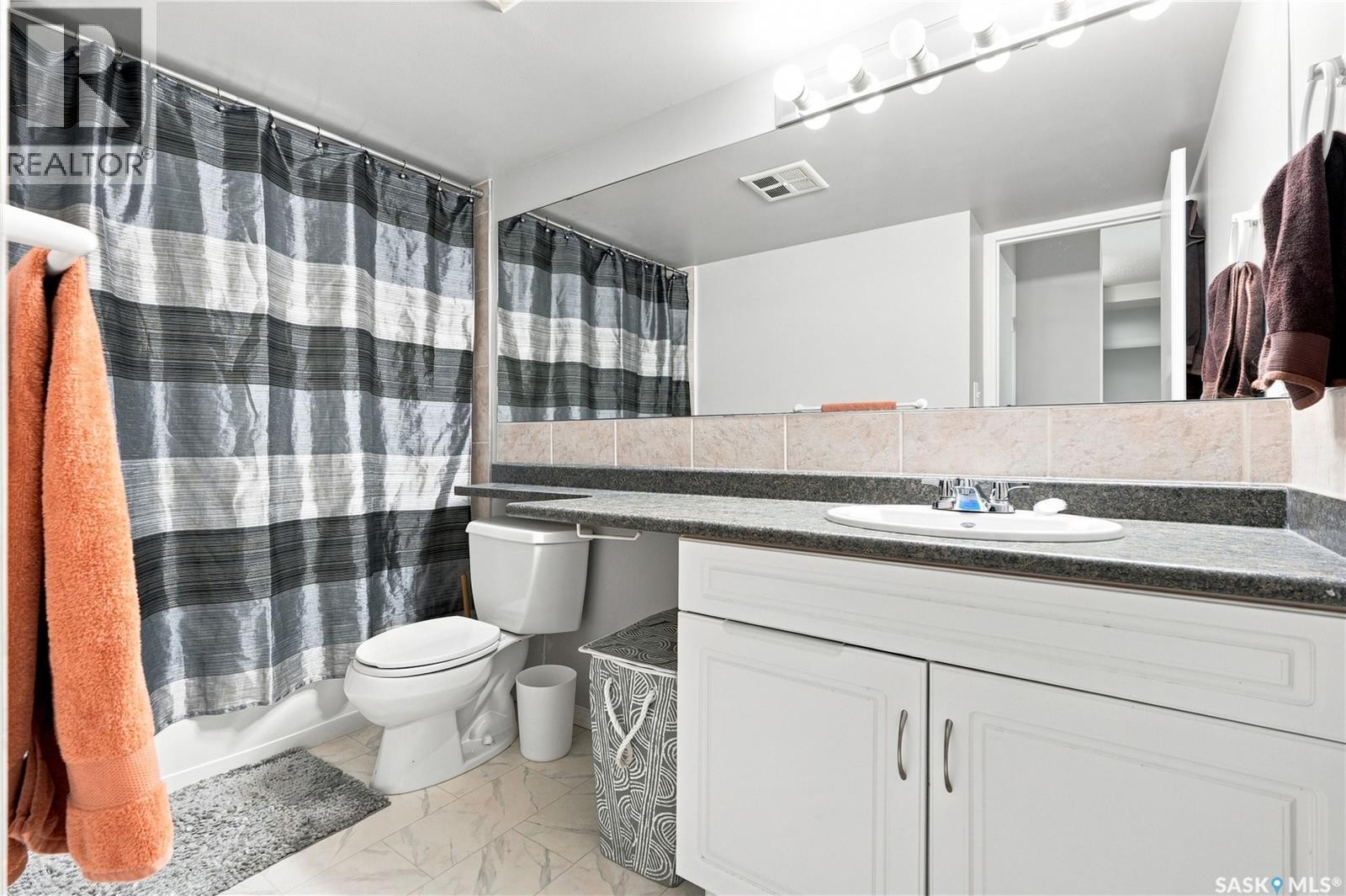 2 111 St Lawrence Crescent, Saskatoon, SK