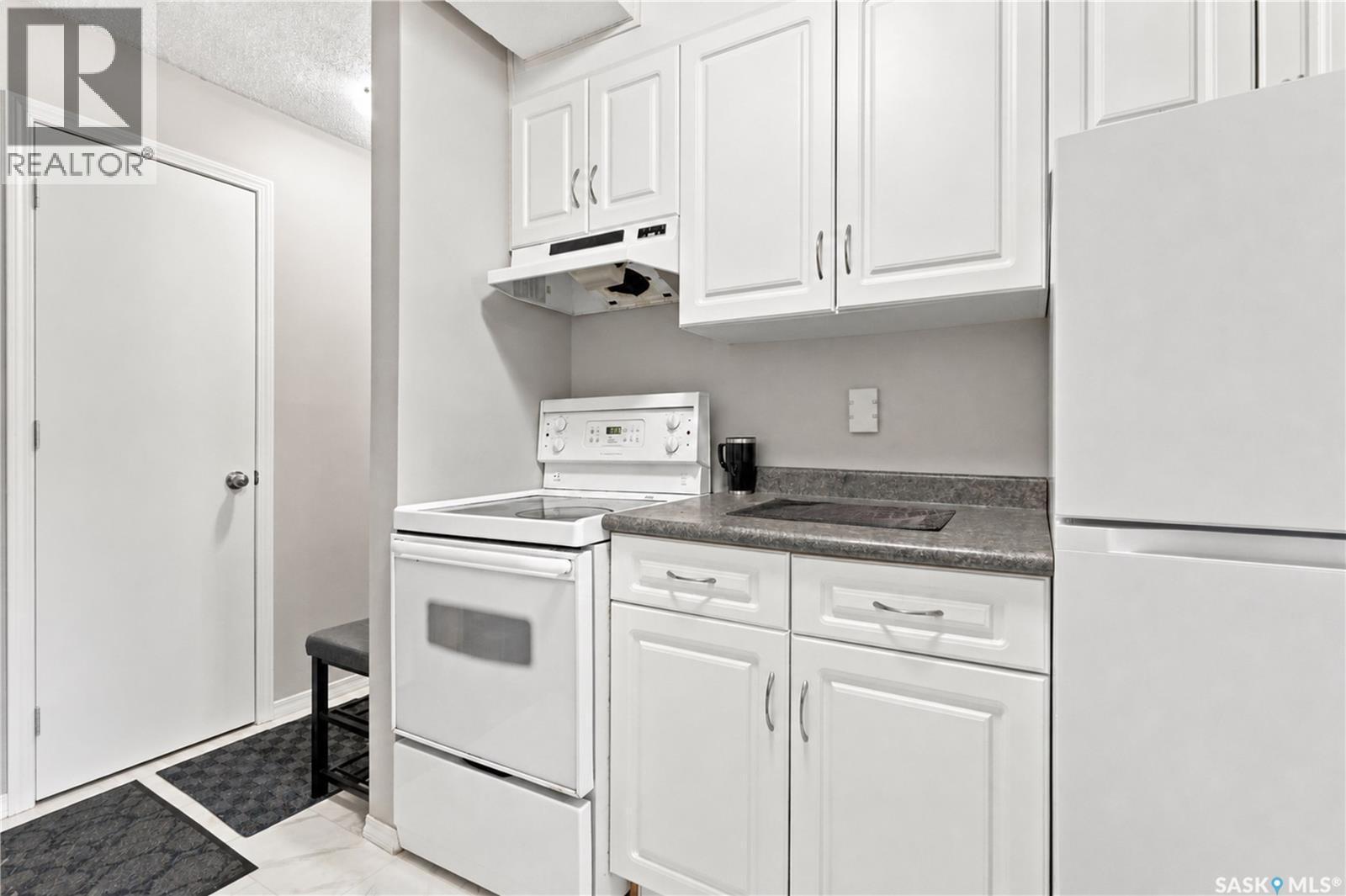 2 111 St Lawrence Crescent, Saskatoon, SK