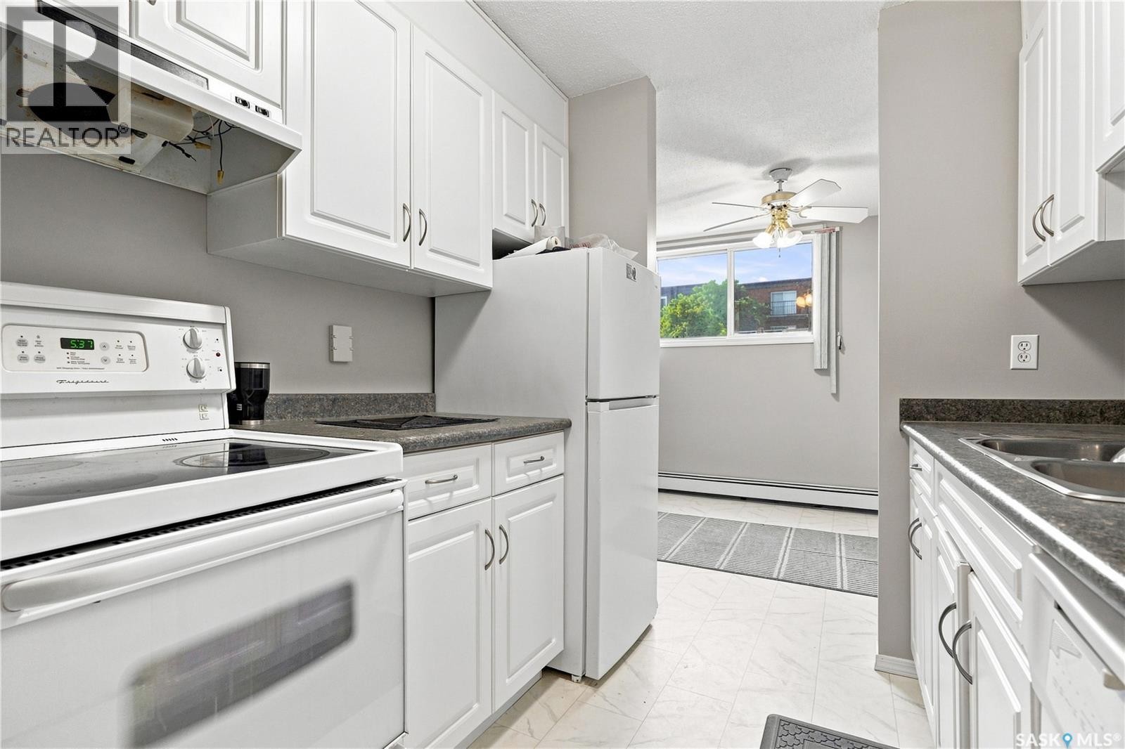 2 111 St Lawrence Crescent, Saskatoon, SK