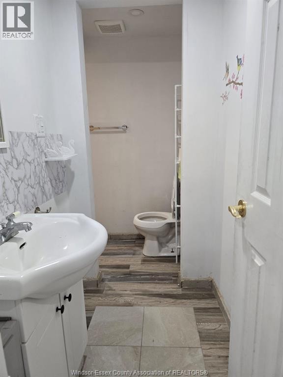 1849 Drouillard Unit# Lower, Windsor, ON