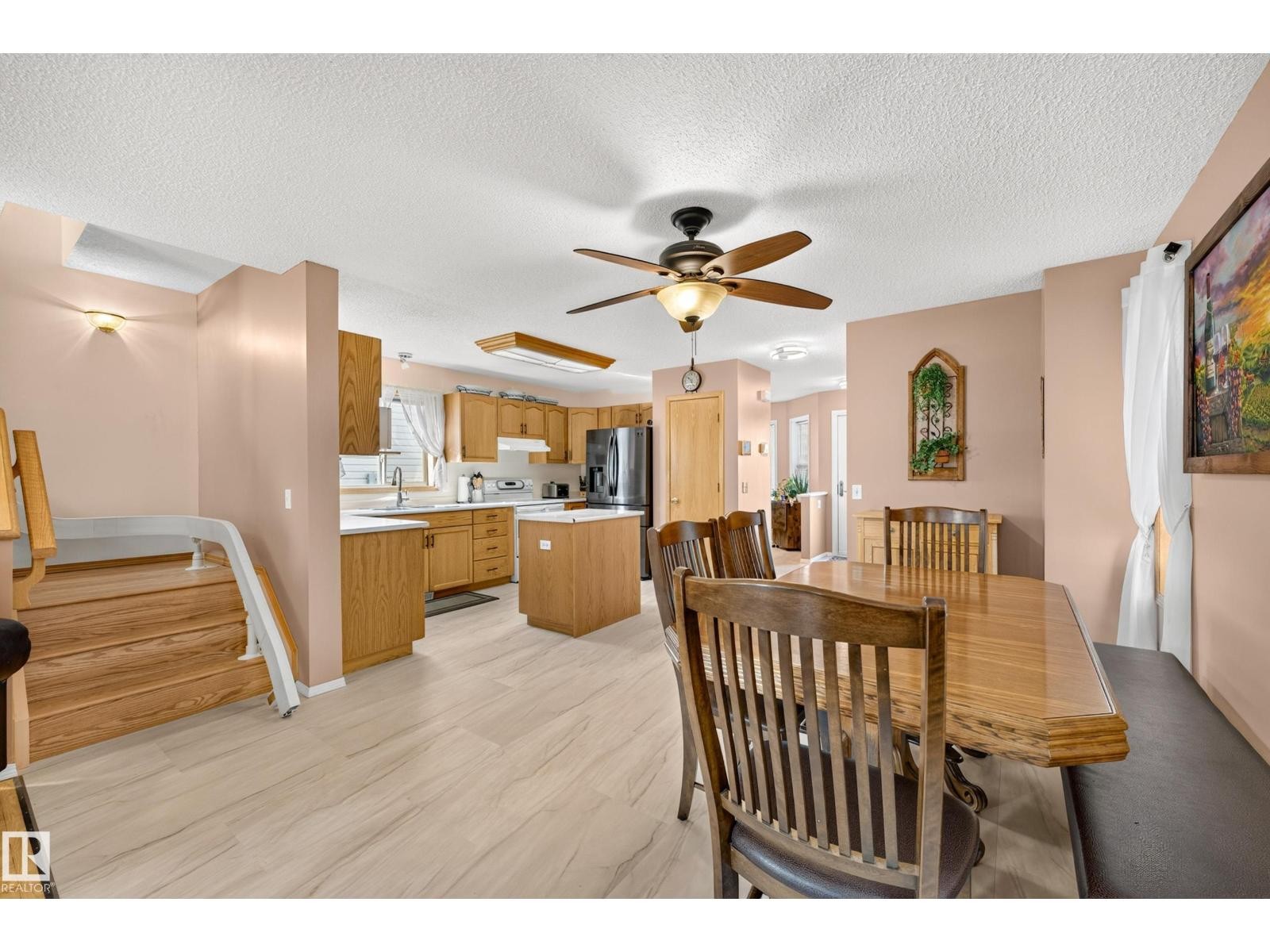 1223 Gillespie Cr Nw, Edmonton, AB