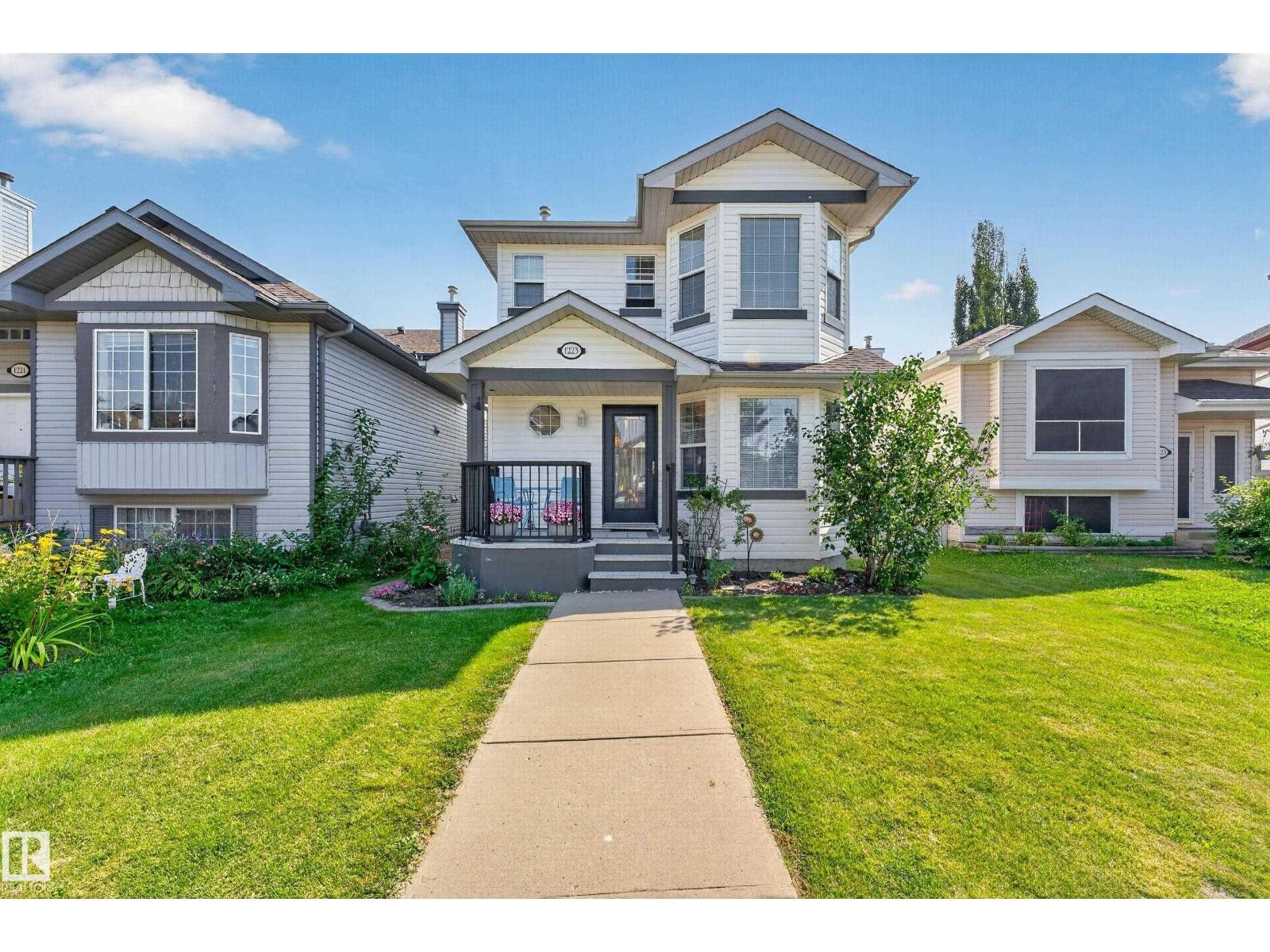 1223 Gillespie Cr Nw, Edmonton, AB