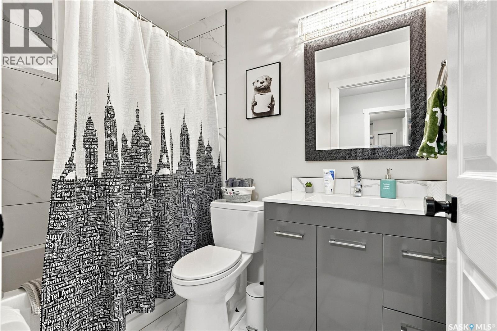 107 Hall Crescent, Saskatoon, SK