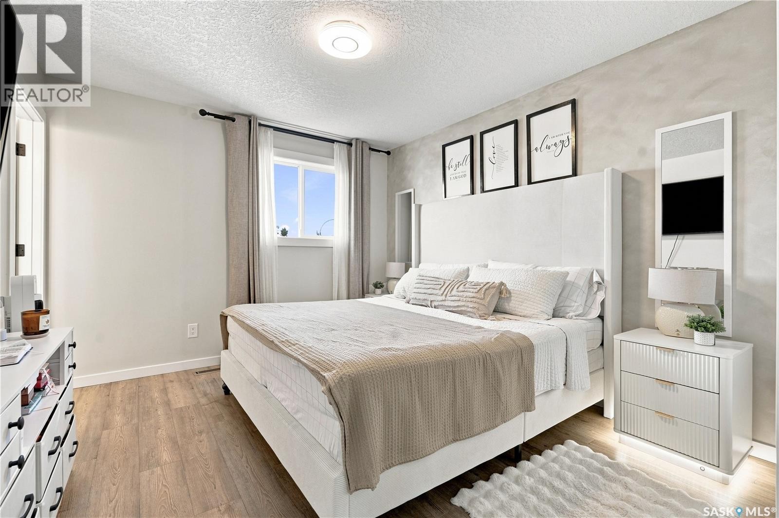 107 Hall Crescent, Saskatoon, SK