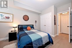 coffered ceiling and steps to 2nd bathroom - 