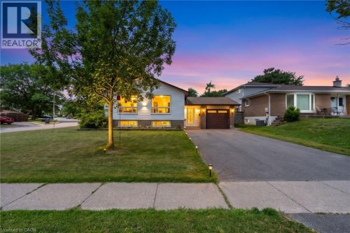 383 BARTLEY BULL Parkway  Brampton, ON L6W 2M1