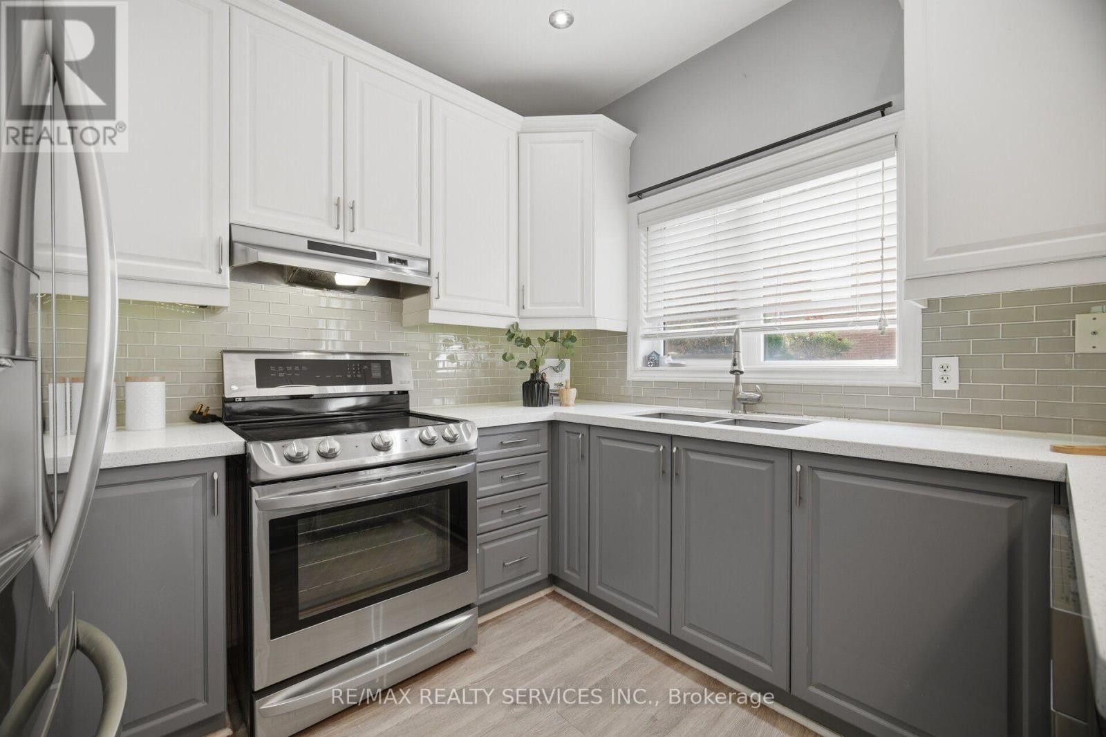 5 Westhampton Way, Hamilton, ON