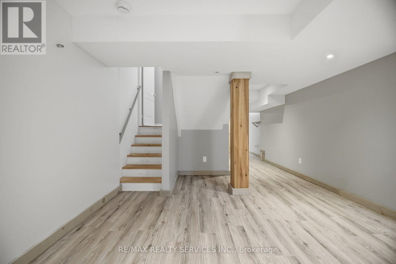 5 Westhampton Way, Hamilton, ON