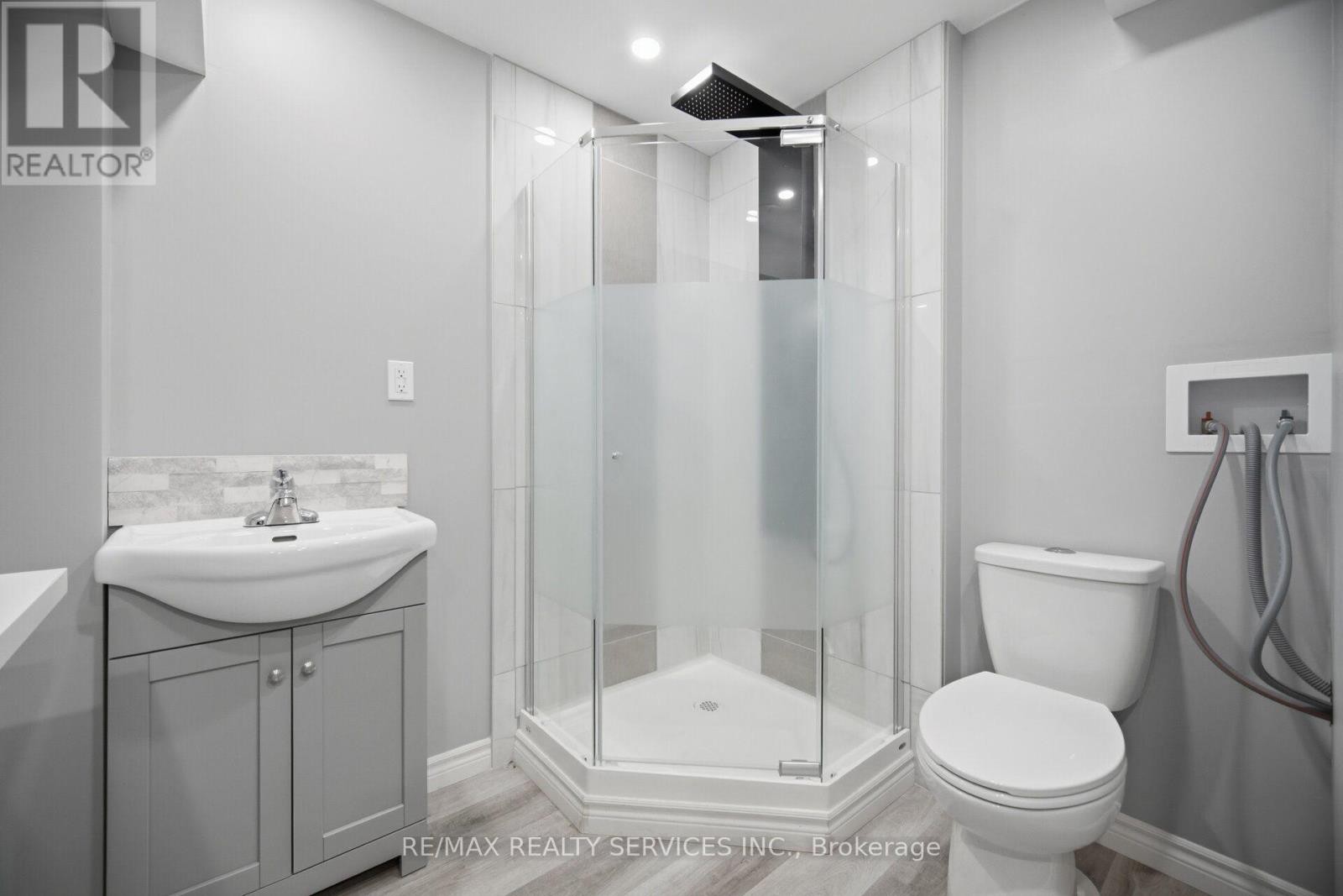5 Westhampton Way, Hamilton, ON