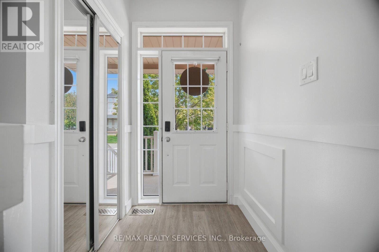 5 Westhampton Way, Hamilton, ON