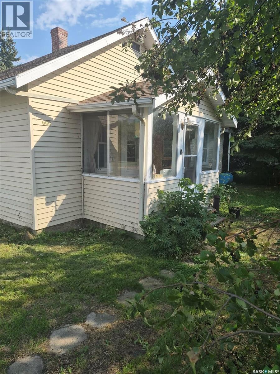 600 3Rd Avenue, Cudworth, SK