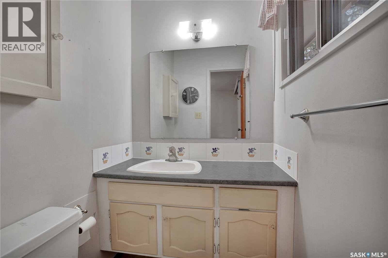 3166 Eastview, Saskatoon, SK
