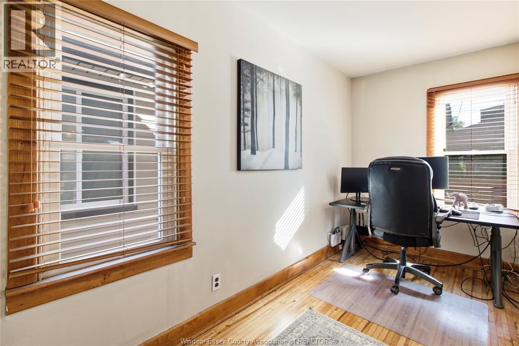 1776 Hall, Windsor, ON