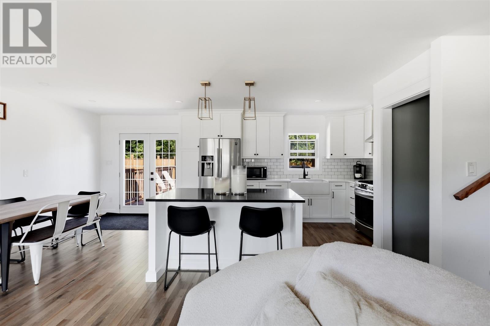 122 Boundary Rd, Sault Ste. Marie, ON