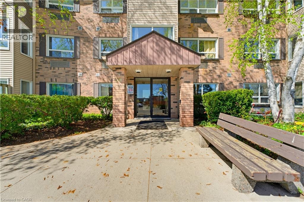 30 Hugo Crescent Unit# 110, Kitchener, ON