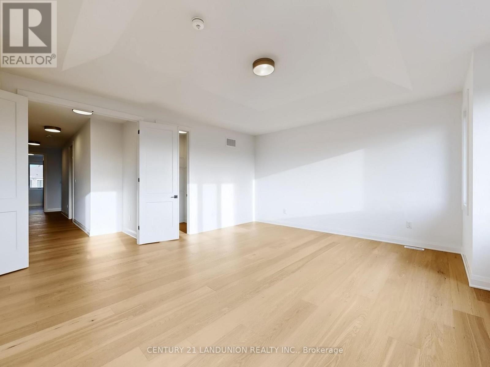 19 Spring Oak Crescent, Markham, ON