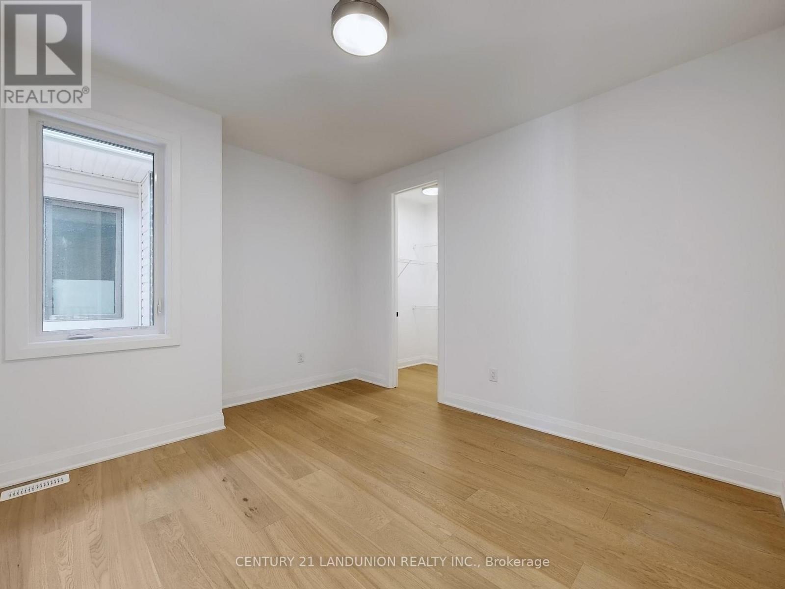 19 Spring Oak Crescent, Markham, ON