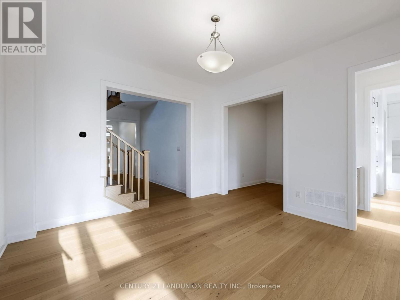 19 Spring Oak Crescent, Markham, ON