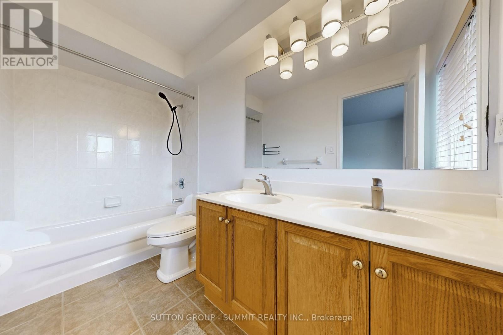 1591 Woodhenge Way, Mississauga, ON