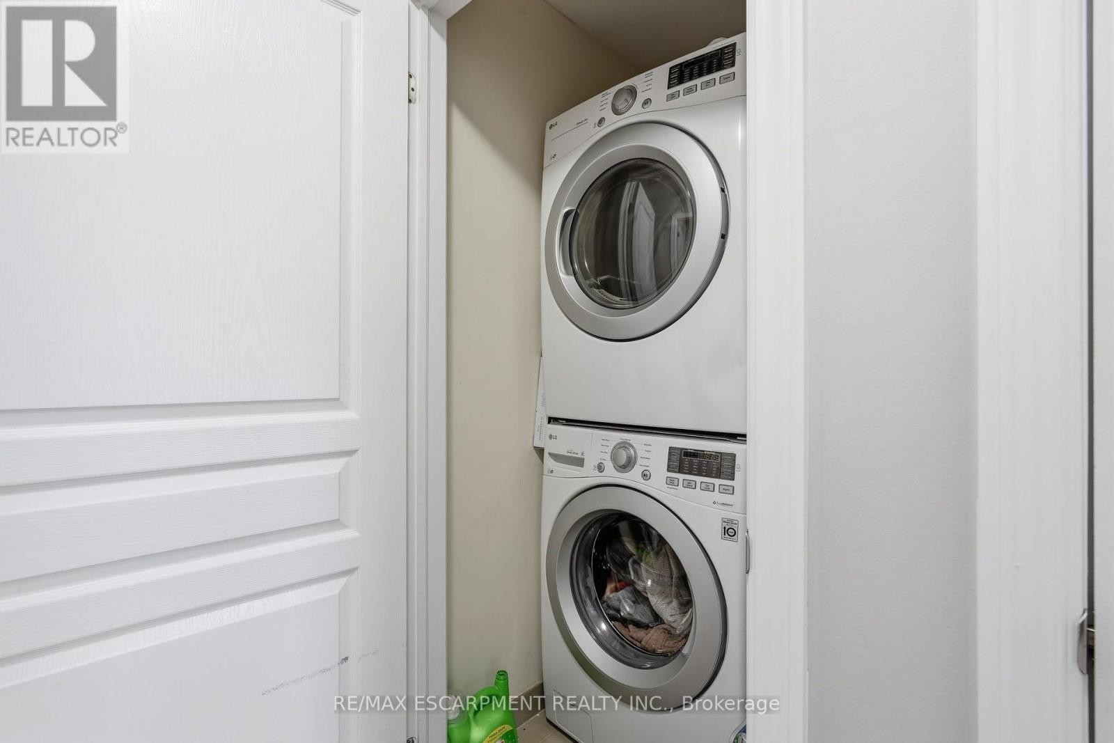 25 Hiscott Drive, Hamilton, ON