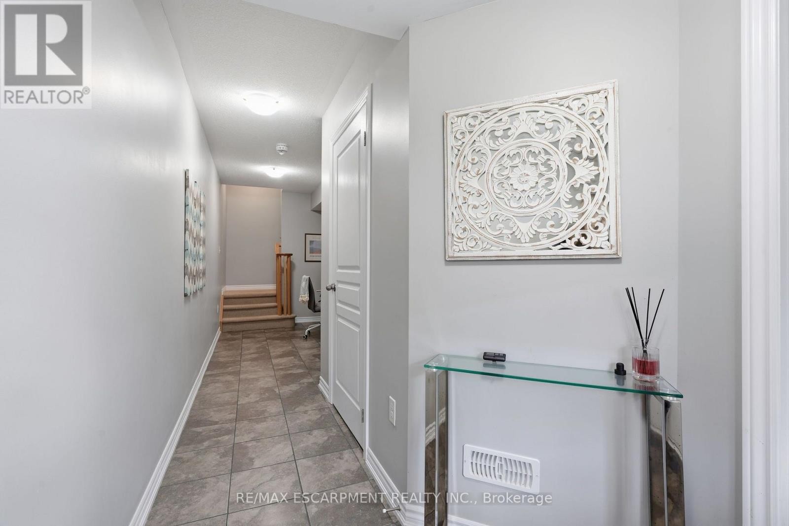 25 Hiscott Drive, Hamilton, ON