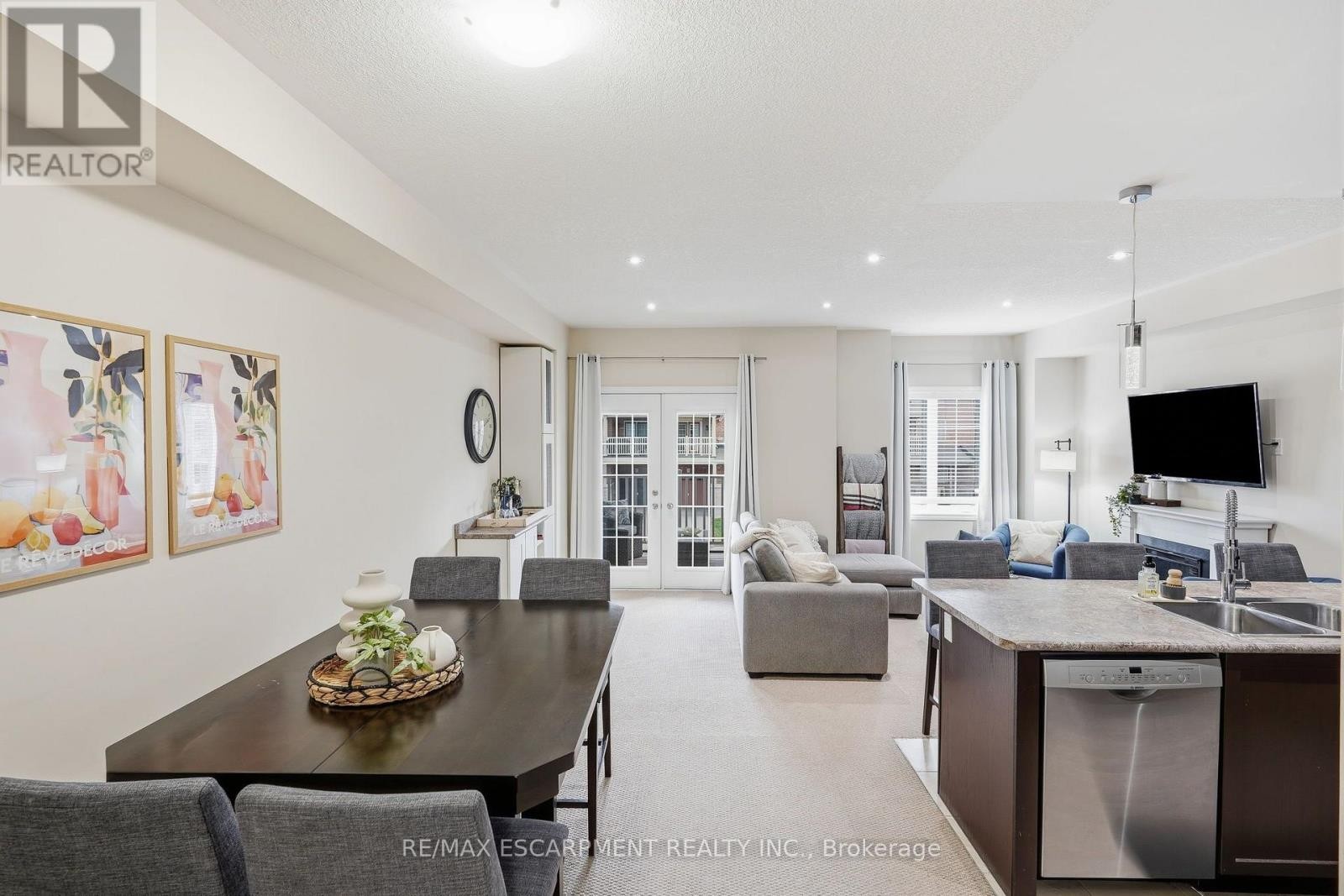 25 Hiscott Drive, Hamilton, ON
