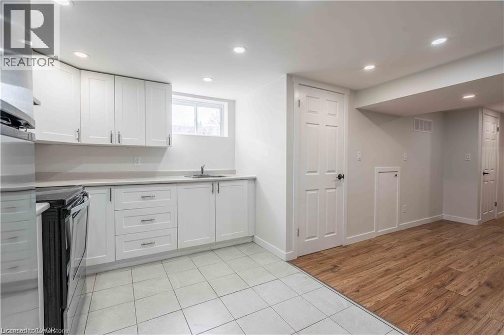 204 Glow Avenue Unit# Lower, Hamilton, ON