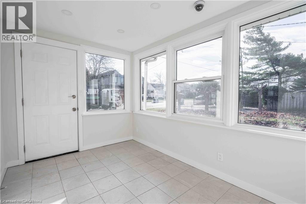 204 Glow Avenue Unit# Lower, Hamilton, ON