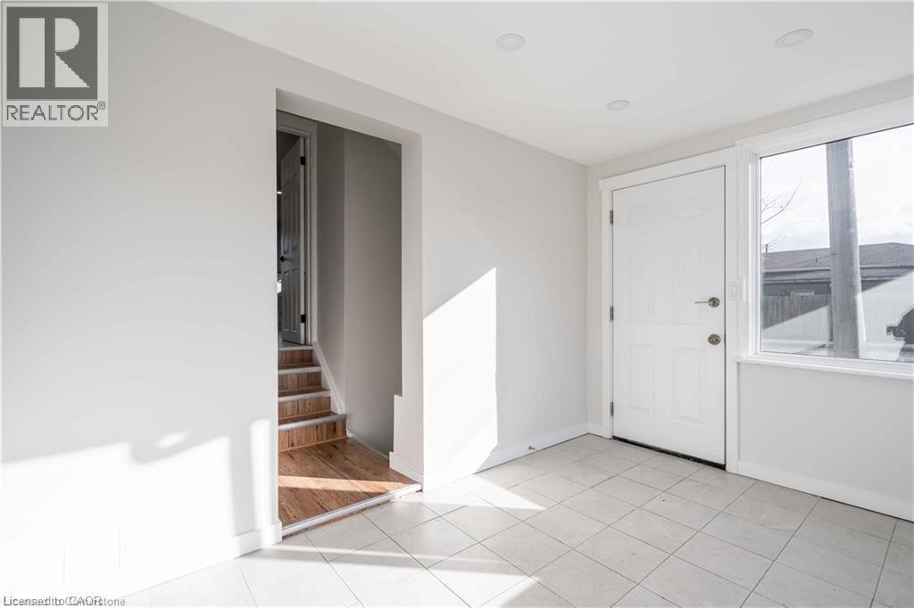 204 Glow Avenue Unit# Lower, Hamilton, ON