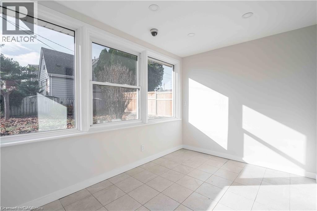 204 Glow Avenue Unit# Lower, Hamilton, ON