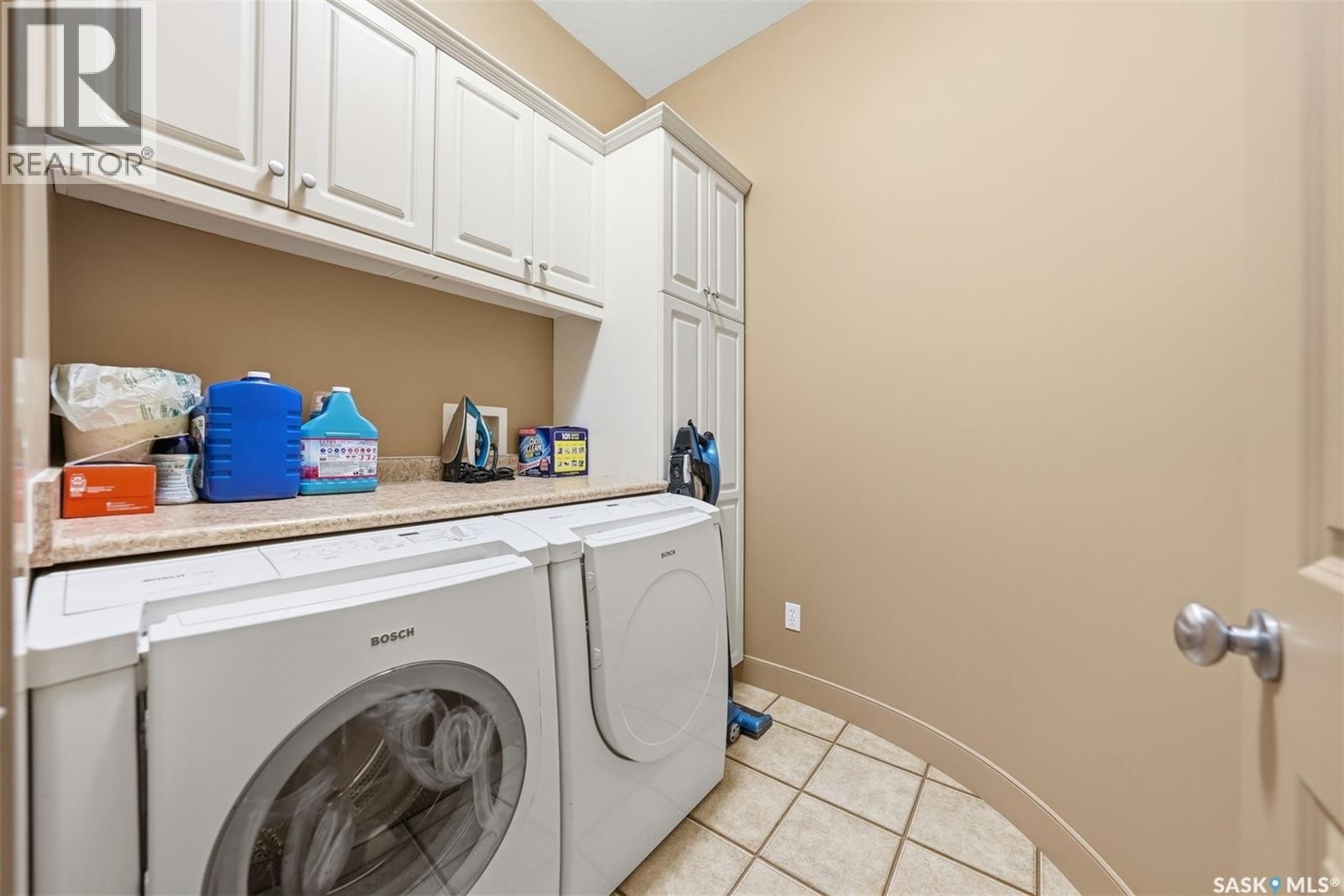 934 Maguire Crescent, Saskatoon, SK