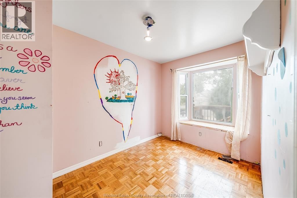 2616 Parent, Windsor, ON