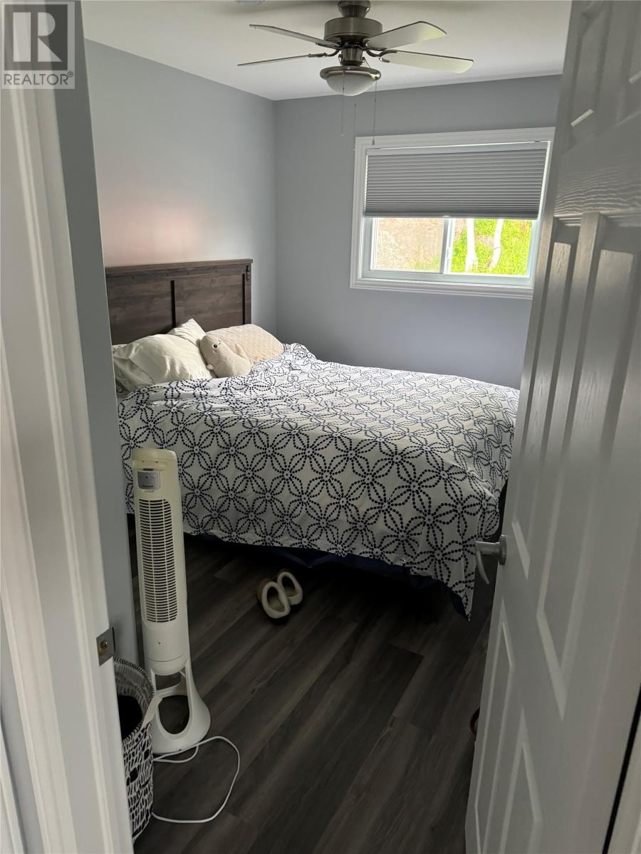 16 Cedar Lane, Springdale, NL