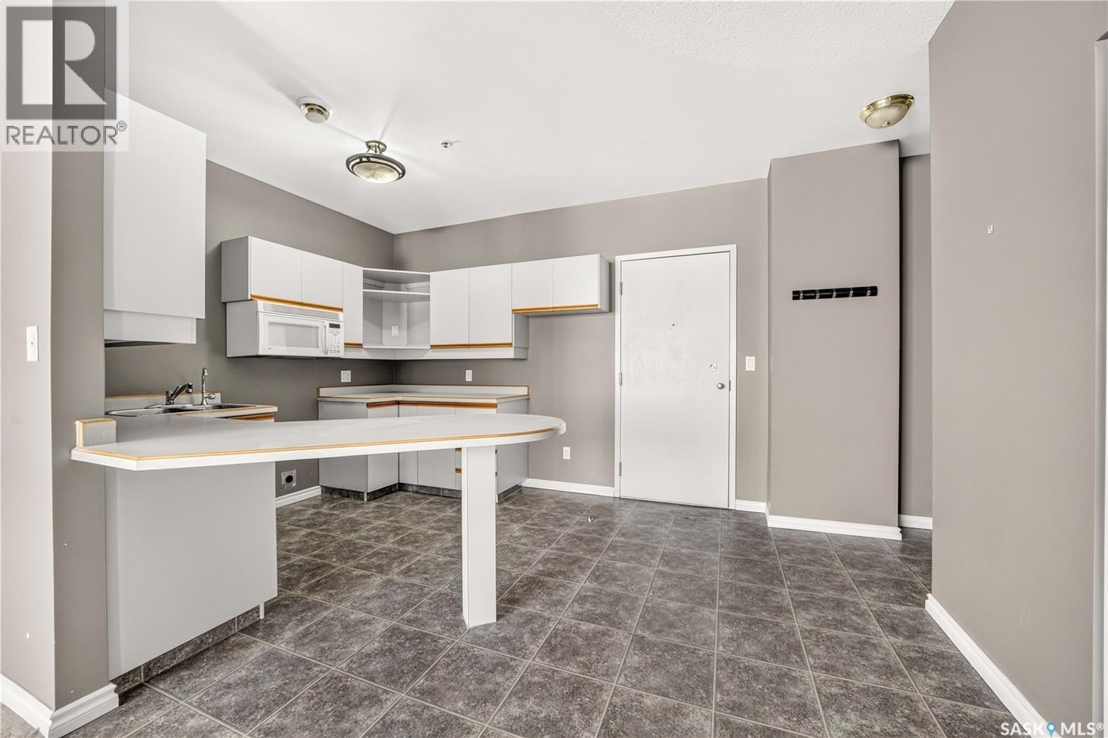 706 1867 Hamilton Street, Regina, SK
