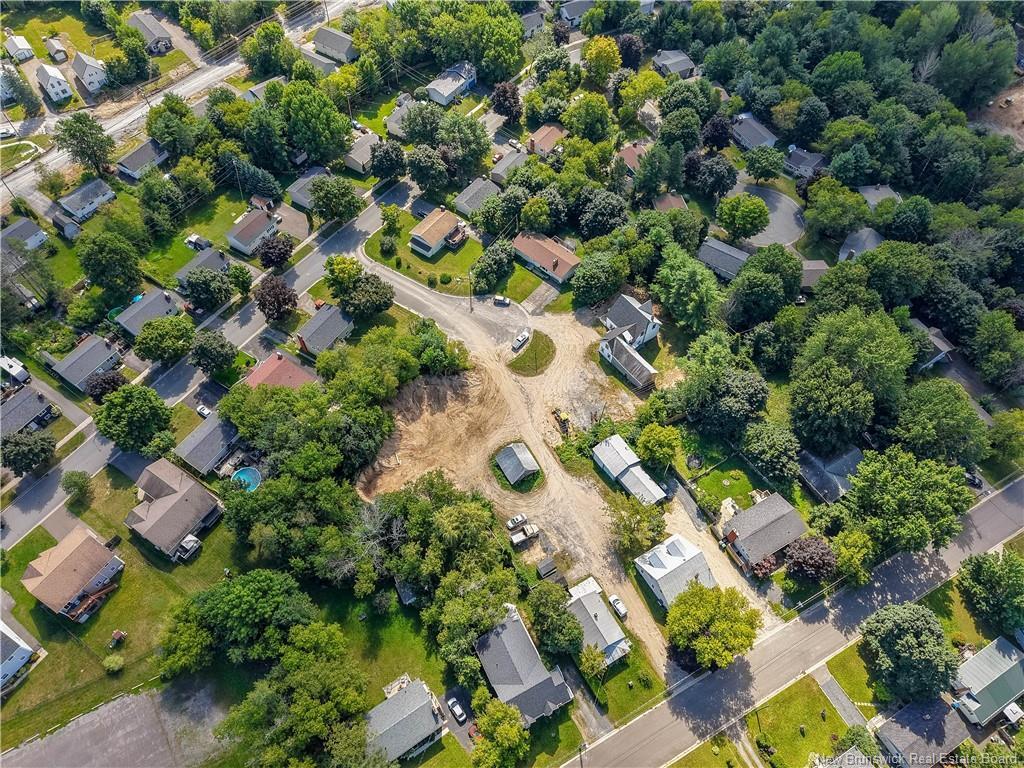 24 Vanhorne Crt, Fredericton, NB