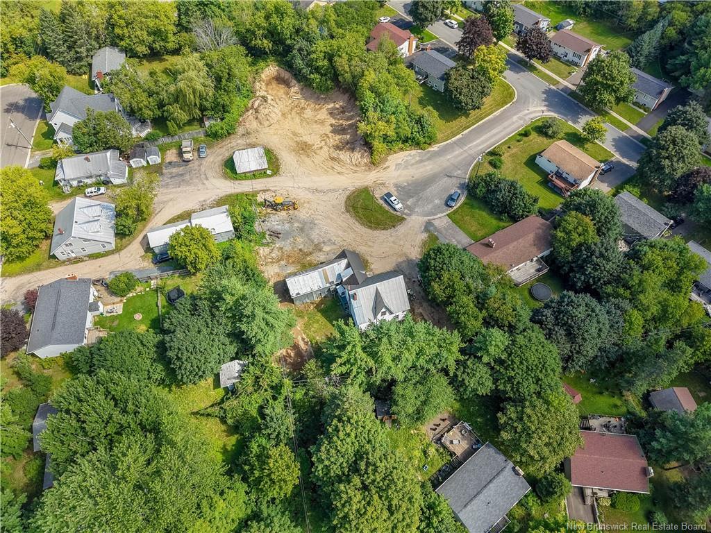 24 Vanhorne Crt, Fredericton, NB