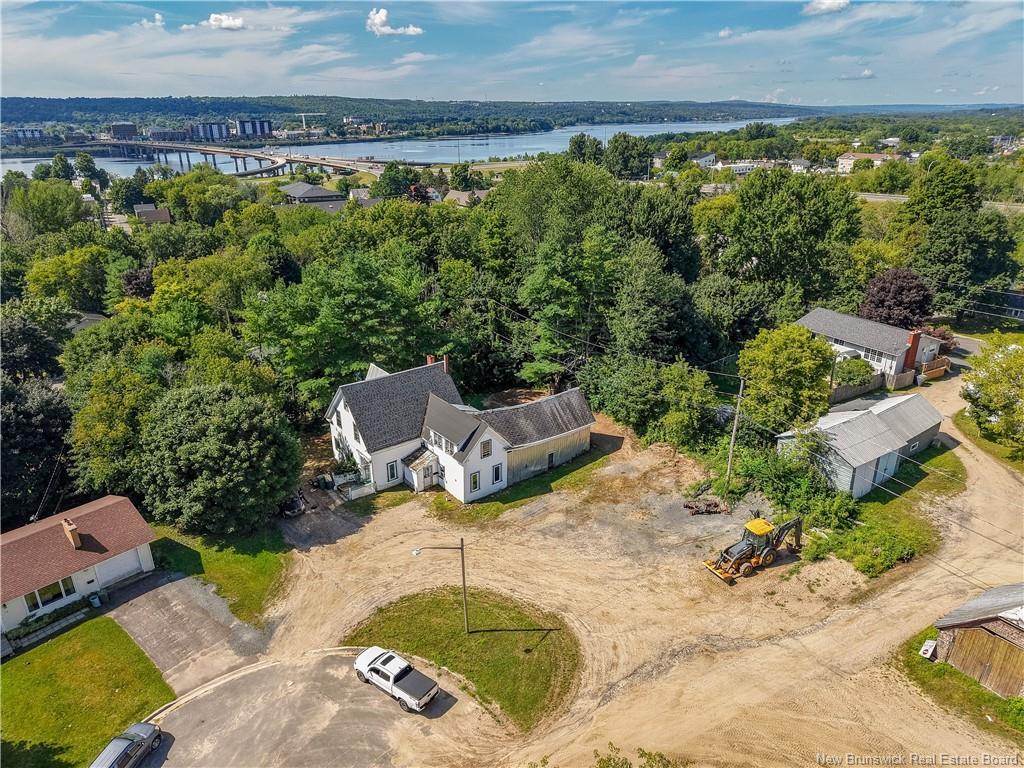 24 Vanhorne Crt, Fredericton, NB