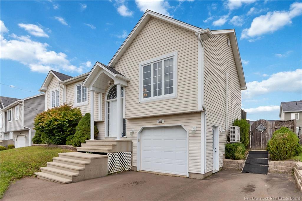 357 Maplehurst Dr, Moncton, NB
