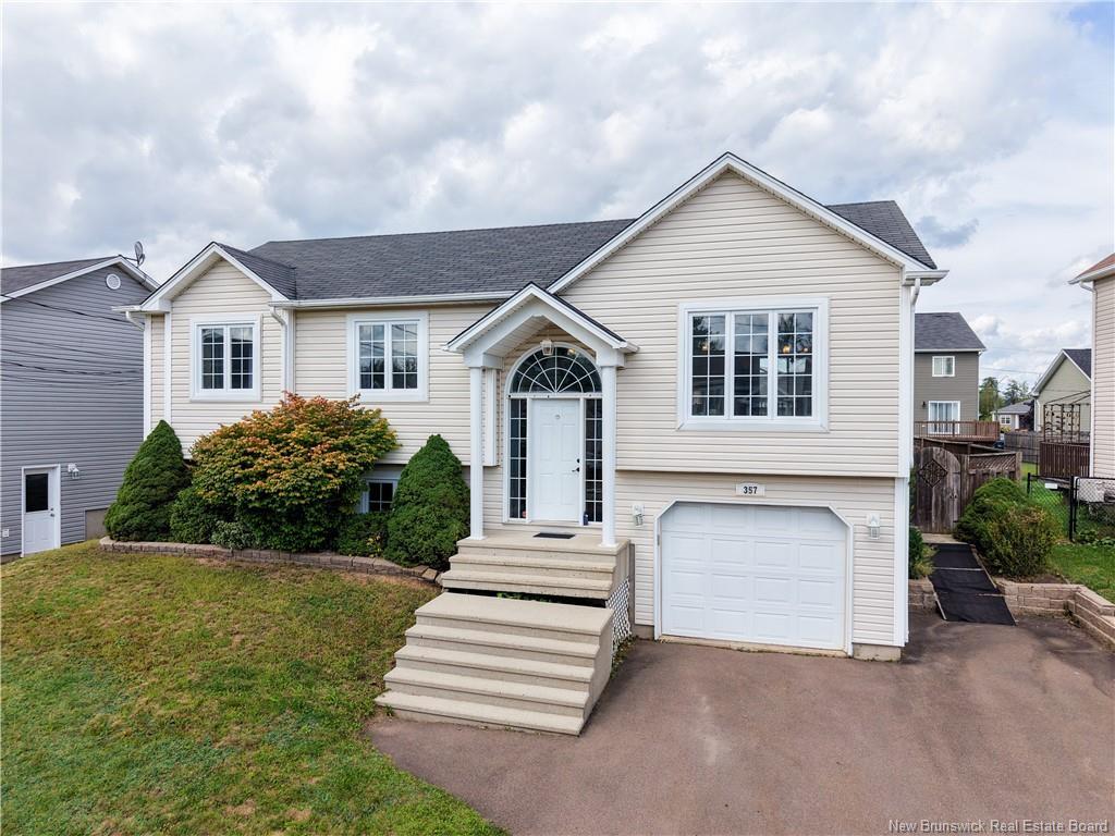 357 Maplehurst Dr, Moncton, NB