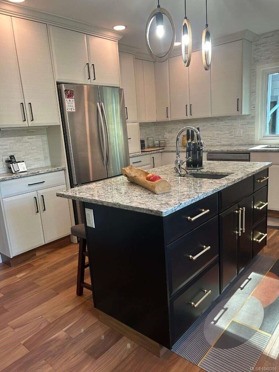 4065 Gibbins Rd, Duncan, BC