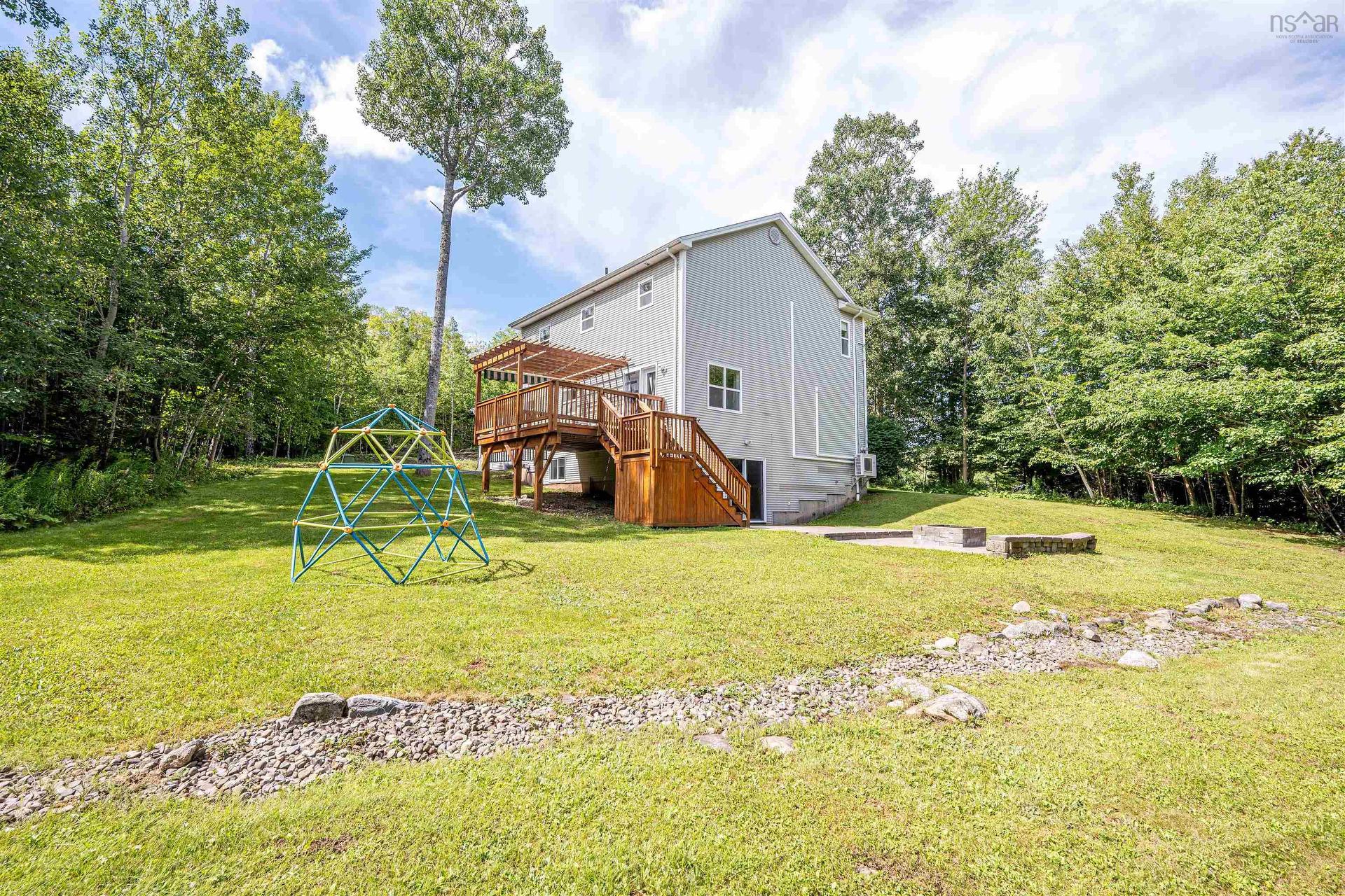77 Holyrood Close, Fall River, NS