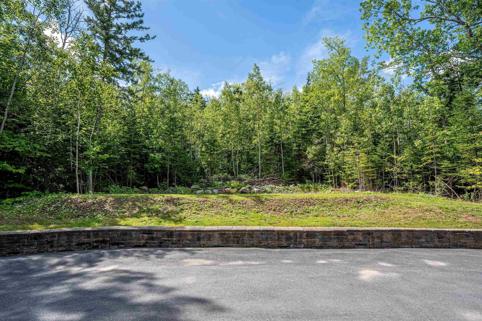 77 Holyrood Close, Fall River, NS