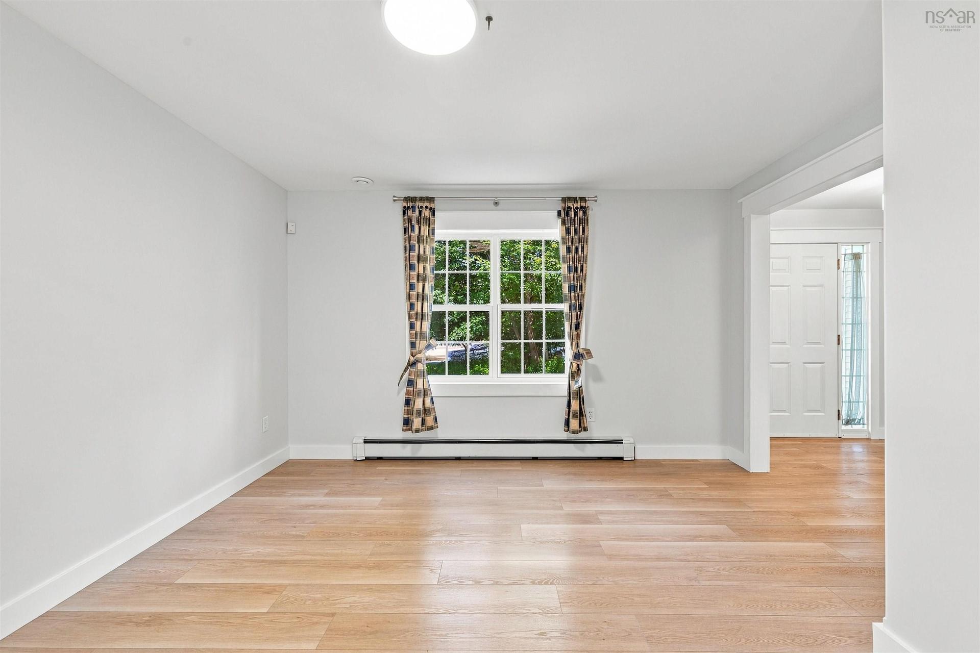 77 Holyrood Close, Fall River, NS